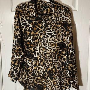 Fred David long sleeve satin button front blouse animal print 2x